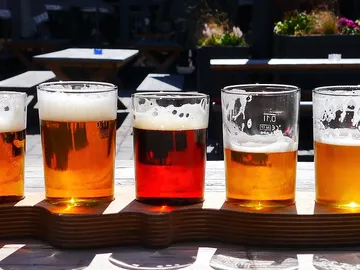 Cervezas. Cervezas.