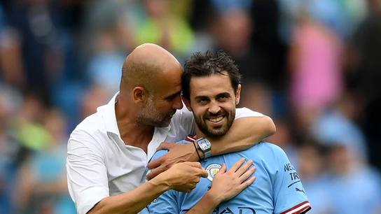 Pep Guardiola y Bernardo Silva Pep Guardiola y Bernardo Silva