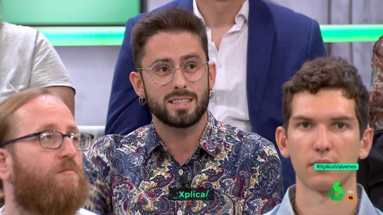 Juan Antonio, trabajador de la hostelería: "Es un auténtico lujo para un camarero tener dos días libres a la semana" Juan Antonio, trabajador de la hostelería: "Es un auténtico lujo para un camarero tener dos días libres a la semana"