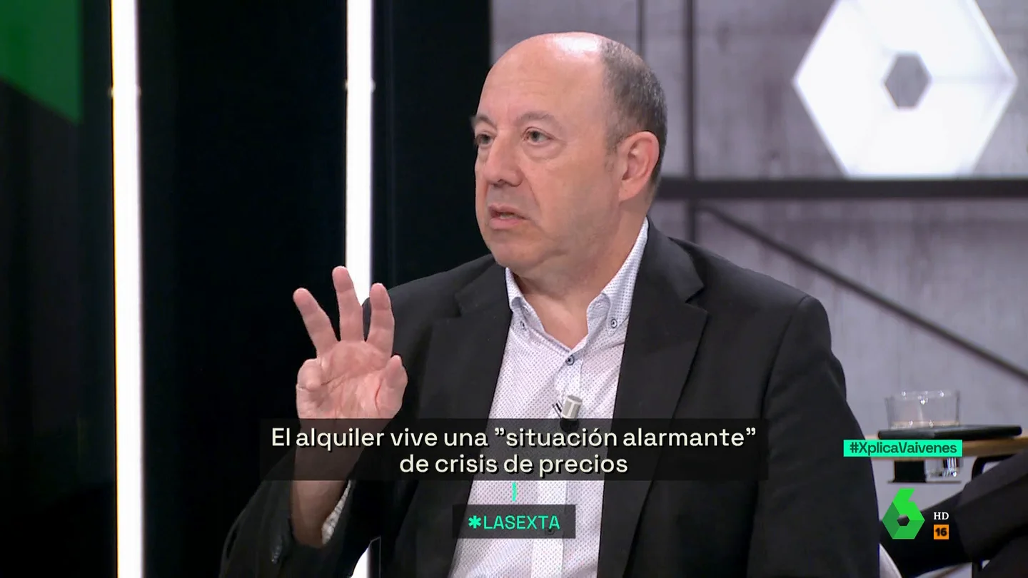 Gonzalo Bernardos, tajante con los alquileres: "El que ha hecho la ley de vivienda tiene un problema, no sabe de vivienda" Gonzalo Bernardos, tajante con los alquileres: "El que ha hecho la ley de vivienda tiene un problema, no sabe de vivienda"
