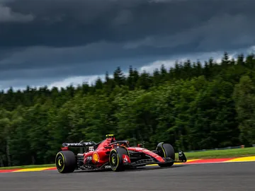 Sainz niega un precontrato con Audi, quiere seguir en Ferrari Sainz niega un precontrato con Audi, quiere seguir en Ferrari