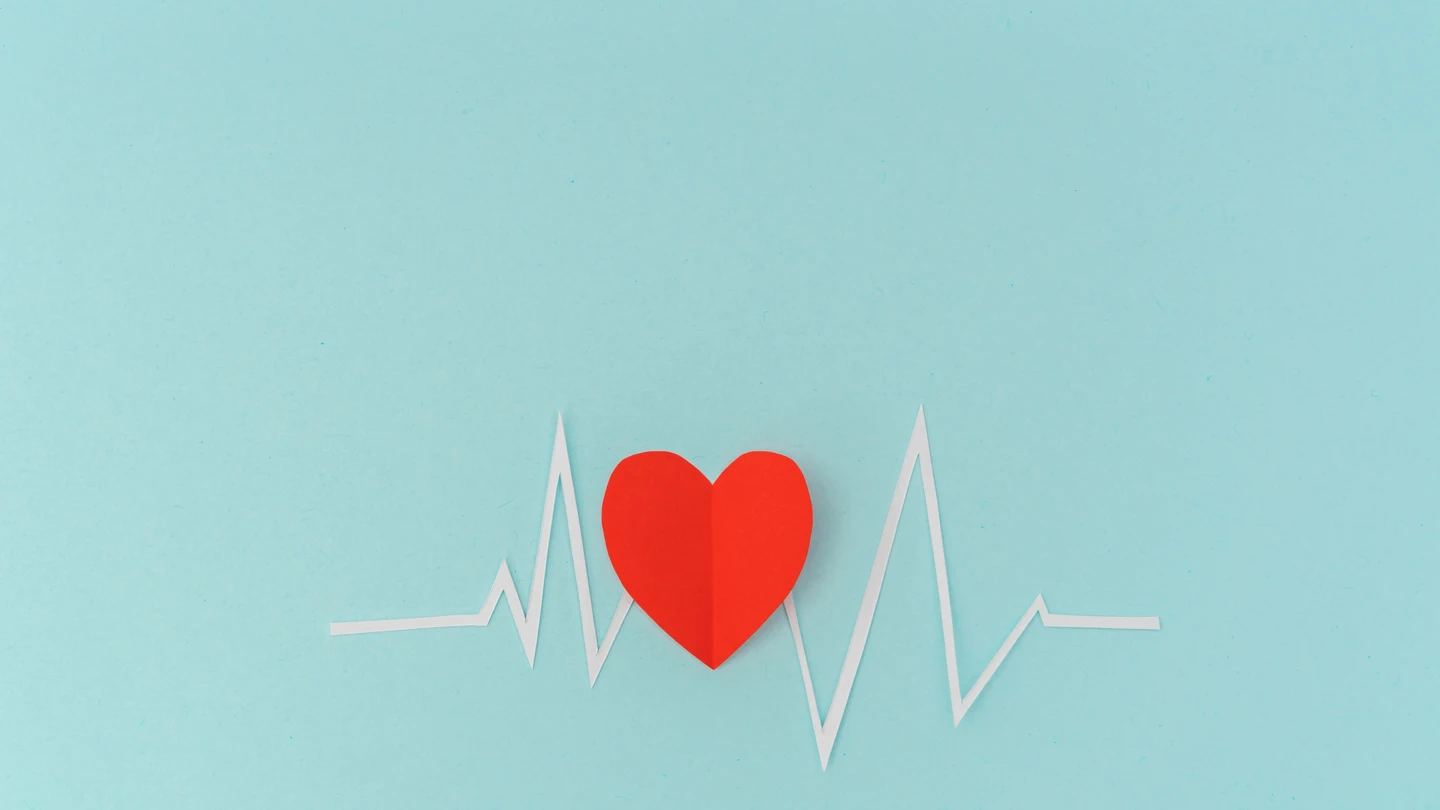 Tu corazón necesita descanso y relax: los 5 consejos de los cardiólogos para mantener a raya el estrés Tu corazón necesita descanso y relax: los 5 consejos de los cardiólogos para mantener a raya el estrés