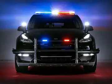 Este cuerpo de policía californiano apuesta por la movilidad eléctrica. ¡Contará con Tesla modificados! Este cuerpo de policía californiano apuesta por la movilidad eléctrica. ¡Contará con Tesla modificados!