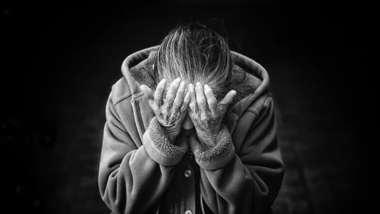 Cuáles son las hormonas de la tristeza y cómo desactivarlas de manera natural Cuáles son las hormonas de la tristeza y cómo desactivarlas de manera natural