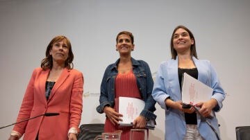 Uxue Barkos, María Chivite y Begoña Alfaro