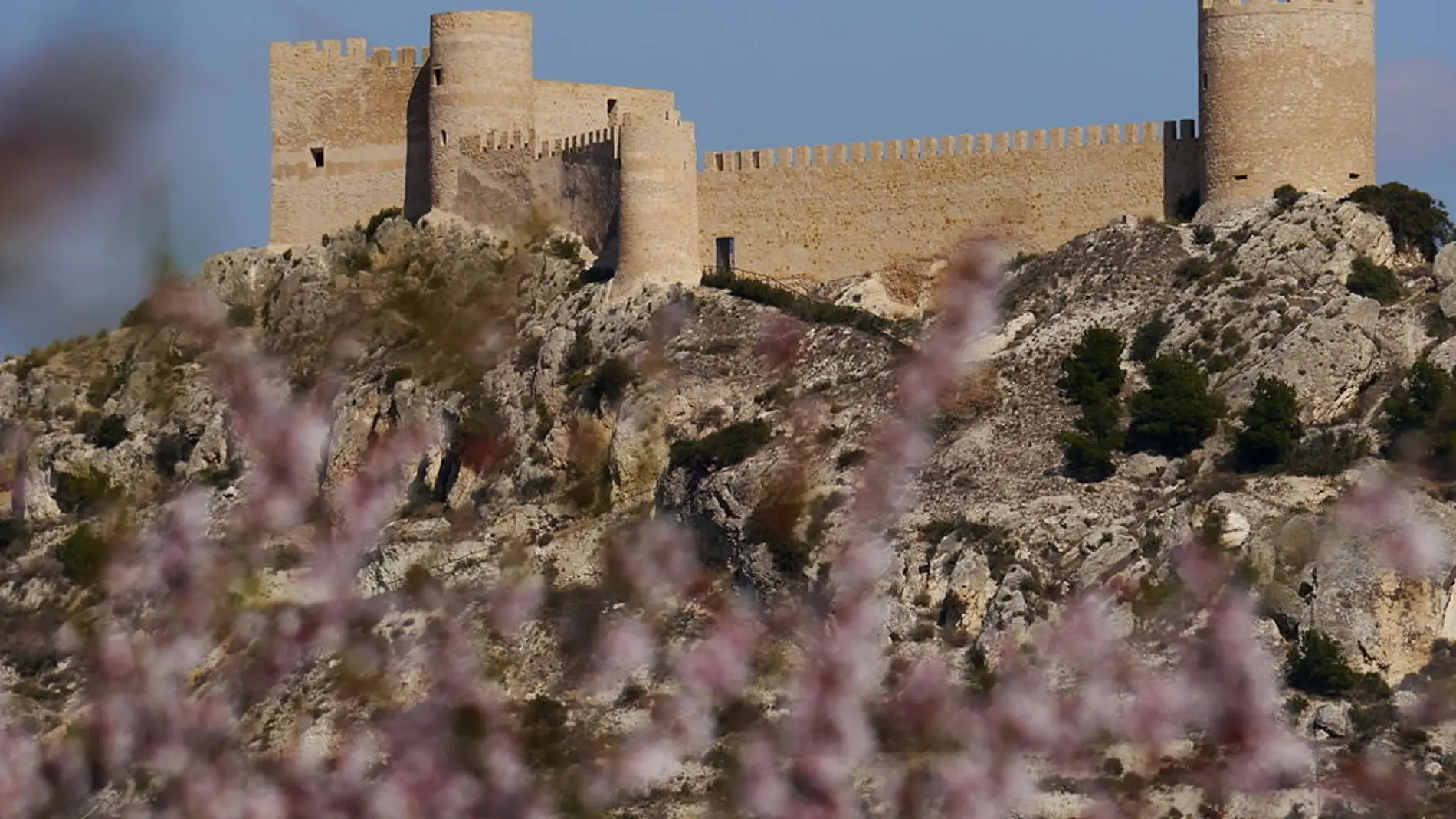 Castillo de Castalla: ¿sabías que fue una fortaleza clave para diversas e históricas batallas?