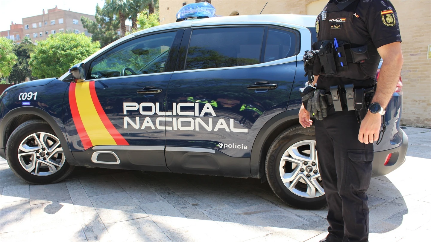 Imagen de archivo de un agente de la Policía Nacional. Imagen de archivo de un agente de la Policía Nacional.
