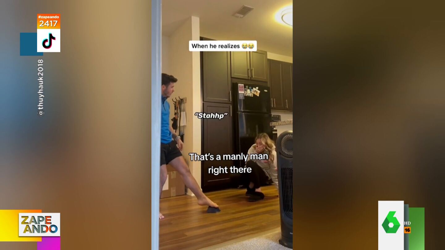 La broma viral de una chica a su novio con un rat&oacute;n de juguete: "No me vuelvas a hablar en la vida"