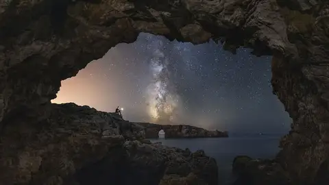 La cova i el pont. La cova i el pont.