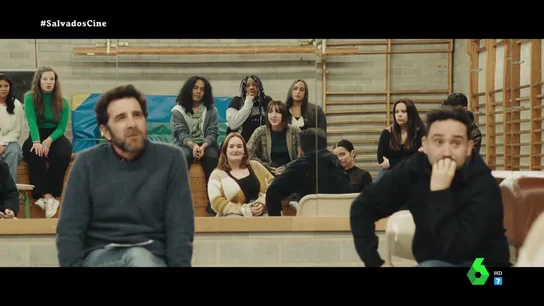 Los jóvenes se sinceran con Bayona sobre lo que representa el cine para ellos: "Estuvimos 10 minutos asimilando lo que vimos" Los jóvenes se sinceran con Bayona sobre lo que representa el cine para ellos: "Estuvimos 10 minutos asimilando lo que vimos"