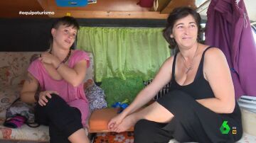 Obligadas a vivir en una furgoneta en Ibiza por los altos alquileres: "Venimos a trabajar"