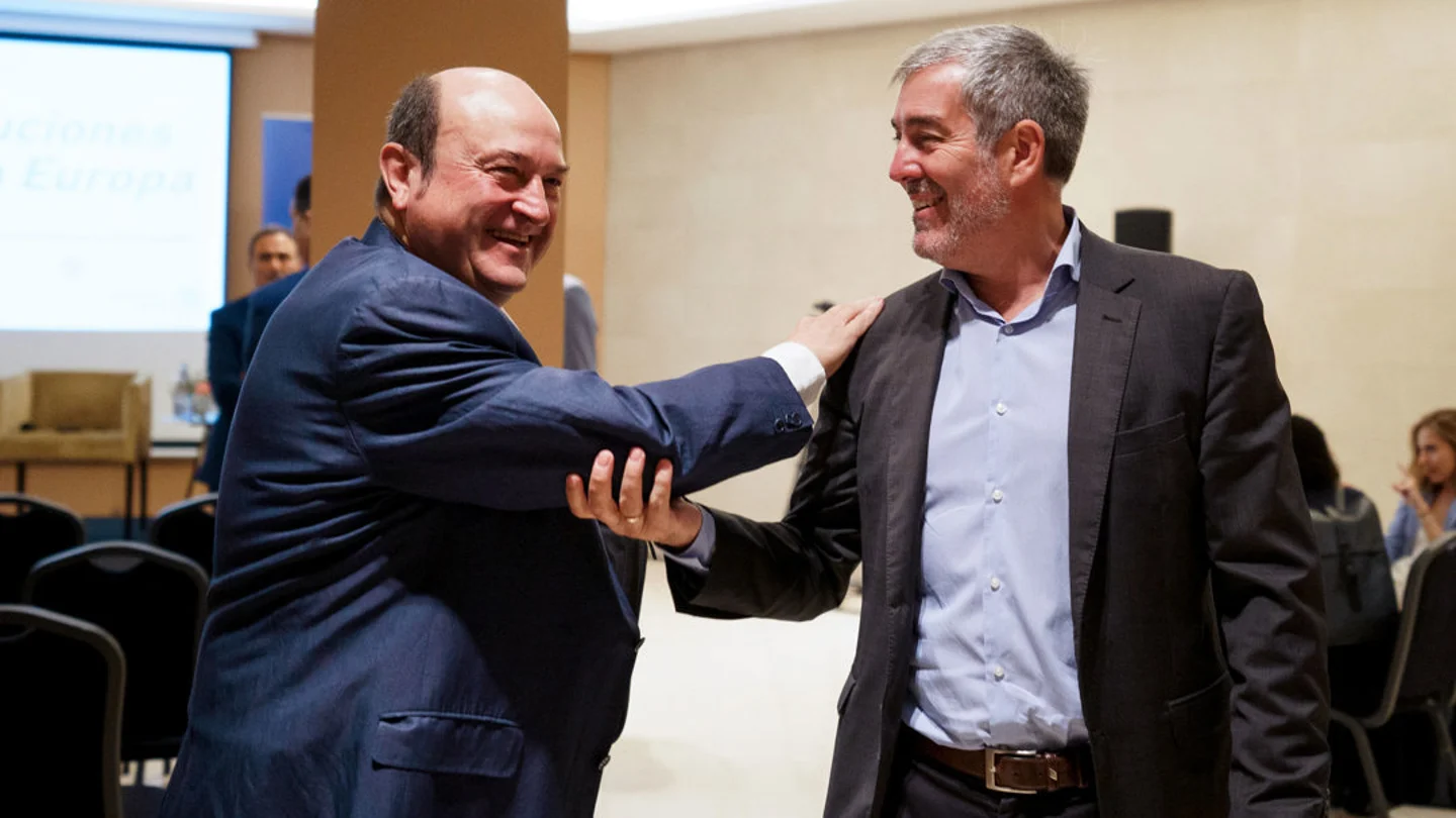 Coalición Canaria sugiere que el PNV presida la Mesa del Congreso: "Para nosotros siempre han sido un referente" Coalición Canaria sugiere que el PNV presida la Mesa del Congreso: "Para nosotros siempre han sido un referente"