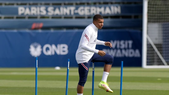 Mbappé, durante un entrenamiento con el PSG Mbappé, durante un entrenamiento con el PSG