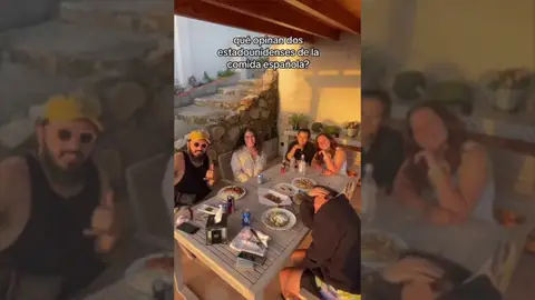 Dos estadounidenses prueban cuatro comidas españolas y su reaccion no puede ser más sincera Dos estadounidenses prueban cuatro comidas españolas y su reaccion no puede ser más sincera