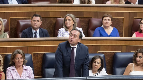 José Manuel Albares jura la Constitución durante la Sesión Constitutiva de la XV Legislatura en el Congreso. José Manuel Albares jura la Constitución durante la Sesión Constitutiva de la XV Legislatura en el Congreso.