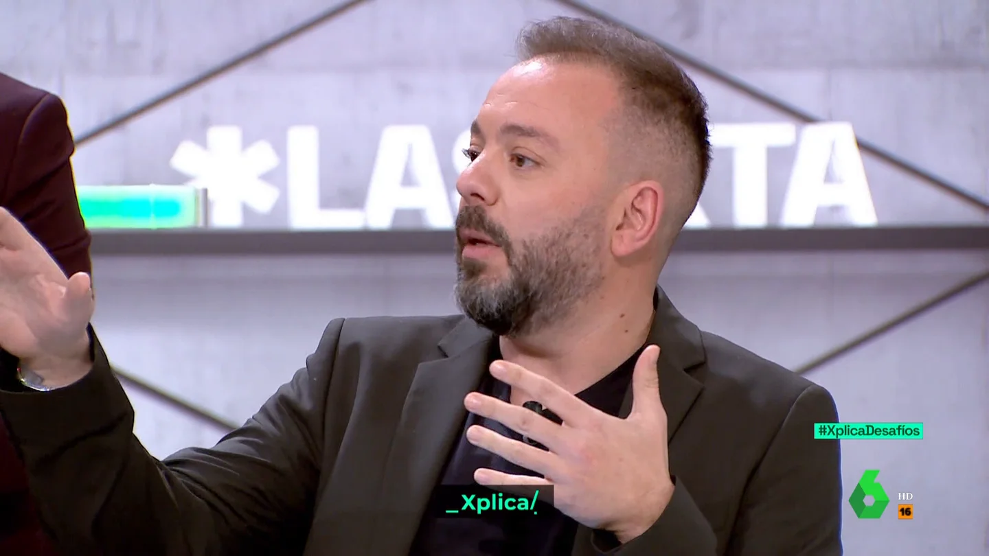 Antonio Maestre: "El lugar donde vives te limita hasta el punto de no llamarte para entrevistas de trabajo si es un barrio conflictivo" Antonio Maestre: "El lugar donde vives te limita hasta el punto de no llamarte para entrevistas de trabajo si es un barrio conflictivo"