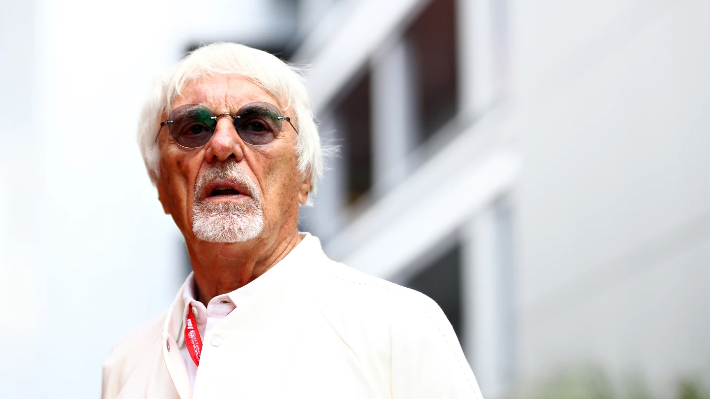 Ecclestone niega haber admitido el 'crashgate' ante la denuncia de Felipe Massa Ecclestone niega haber admitido el 'crashgate' ante la denuncia de Felipe Massa