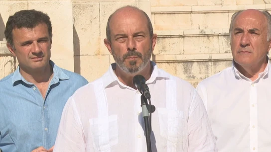 El PP solicita el apoyo del PNV para la investidura de Feijóo: pide que le den "una pensada" El PP solicita el apoyo del PNV para la investidura de Feijóo: pide que le den "una pensada"