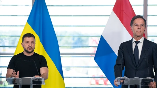 Zelenski junto al primer ministro de Países Bajos Zelenski junto al primer ministro de Países Bajos