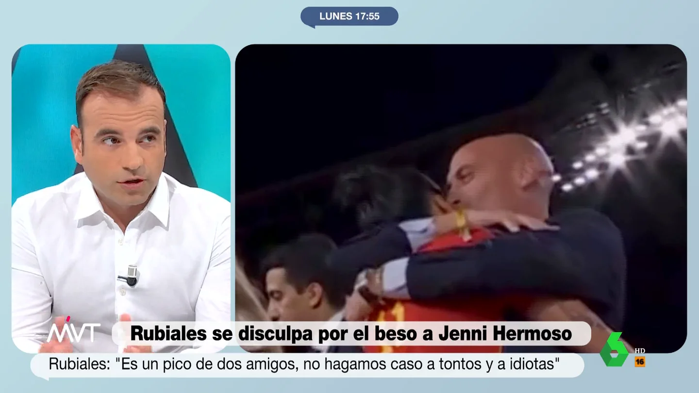 Julio Suárez, tras el beso de Rubiales a Hermoso: "No he conocido tanta preocupación en la Federación en meses" Julio Suárez, tras el beso de Rubiales a Hermoso: "No he conocido tanta preocupación en la Federación en meses"