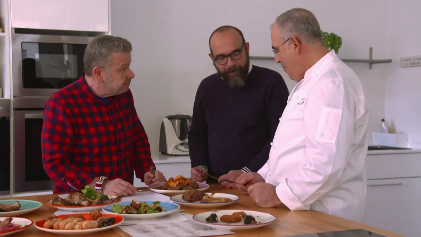 Cómo diferenciar si tu plato lo han hecho en el restaurante o es precocinado: Chicote analiza la quinta gama Cómo diferenciar si tu plato lo han hecho en el restaurante o es precocinado: Chicote analiza la quinta gama