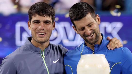Carlos Alcaraz y Novak Djokovic  Carlos Alcaraz y Novak Djokovic