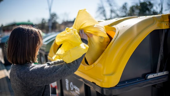 No, reciclar no es difícil: desmontamos 5 falsas creencias que nos "impiden" hacerlo No, reciclar no es difícil: desmontamos 5 falsas creencias que nos "impiden" hacerlo