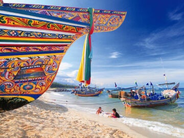 Barcos pesqueros Kolae. Tailandia