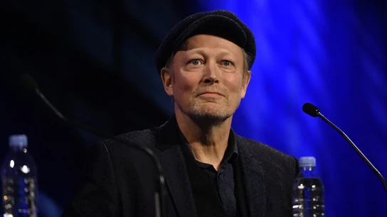 Lars Mikkelsen, en un panel de 'Ahsoka' durante la celebración de Star Wars en Londres en abril de 2023 Lars Mikkelsen, en un panel de 'Ahsoka' durante la celebración de Star Wars en Londres en abril de 2023