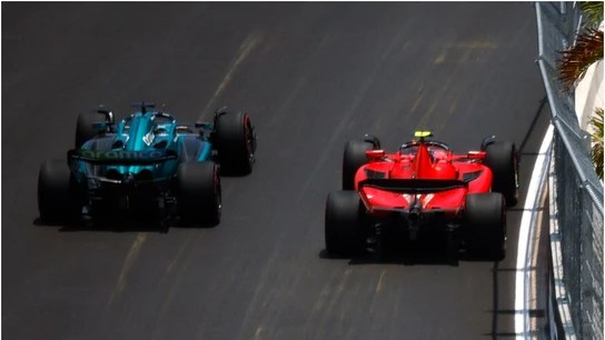 Aston Martin y Ferrari Aston Martin y Ferrari