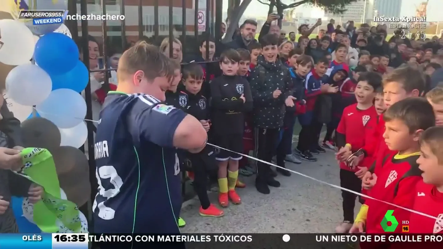 Así sorprendieron a Rafita con una merienda multitudinaria después de que nadie fuera a su 10º cumpleaños Así sorprendieron a Rafita con una merienda multitudinaria después de que nadie fuera a su 10º cumpleaños