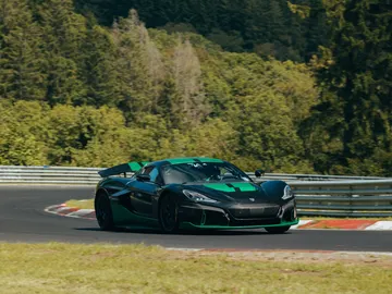 Hay nuevo récord de Nürburgring para coches eléctricos y el responsable es un hiperdeportivo croata Hay nuevo récord de Nürburgring para coches eléctricos y el responsable es un hiperdeportivo croata