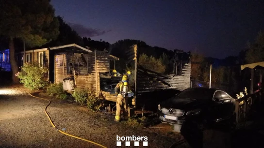 Muere una menor al incendiarse un bungalow en un camping de Montblanc, Tarragona Muere una menor al incendiarse un bungalow en un camping de Montblanc, Tarragona