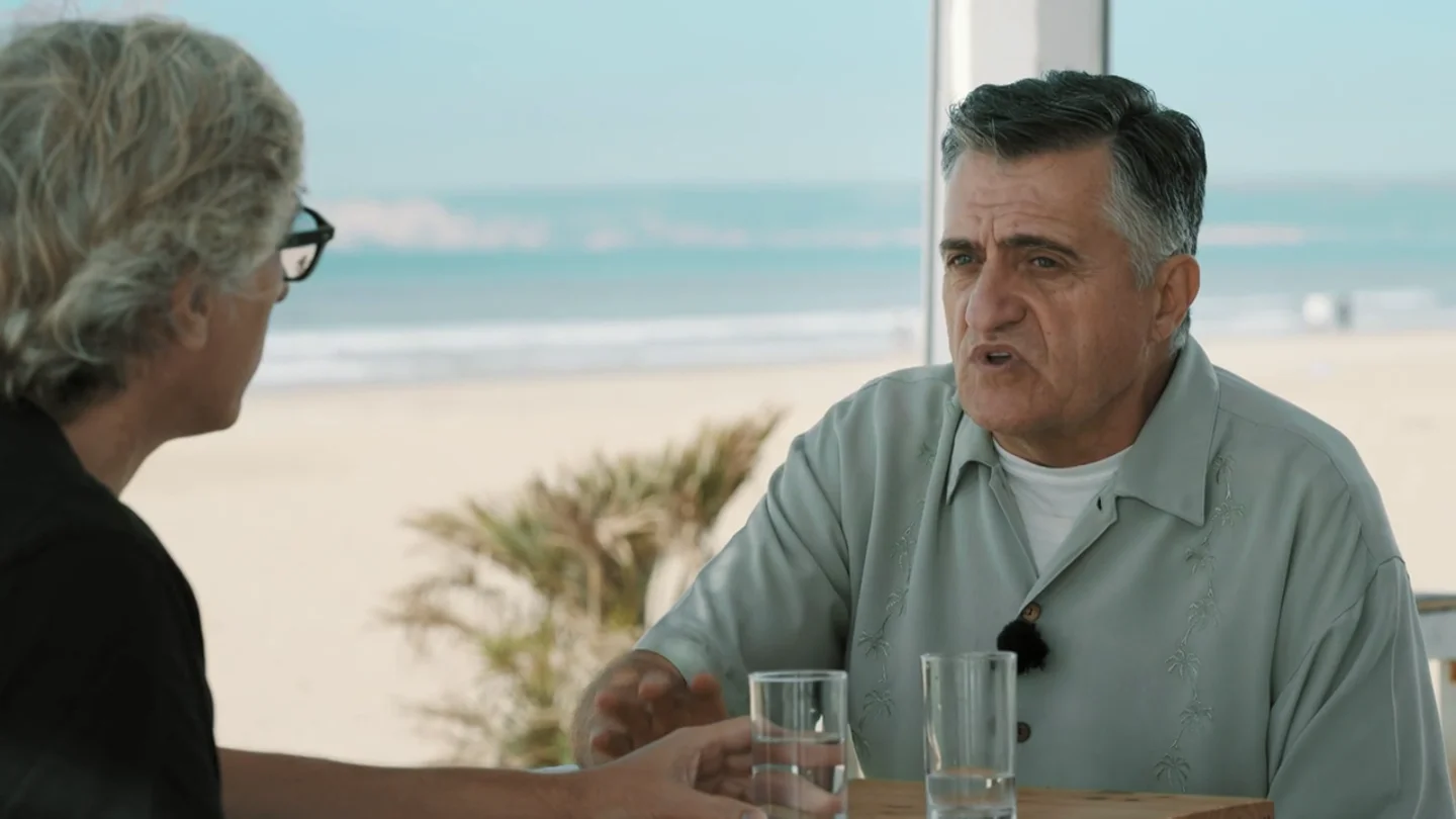 Wyoming le confiesa a David Trueba cómo es su "extraña relación" con los seres queridos que ya no están Wyoming le confiesa a David Trueba cómo es su "extraña relación" con los seres queridos que ya no están