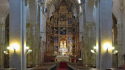 Interior de la Real Parroquia de Santa Ana Interior de la Real Parroquia de Santa Ana