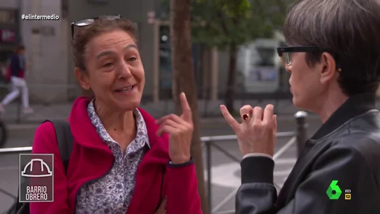 Una vecina de un barrio obrero denuncia lo caro que es el dentista: "O comemos o nos ponemos los piños" Una vecina de un barrio obrero denuncia lo caro que es el dentista: "O comemos o nos ponemos los piños"