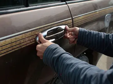 Tirador de la puerta de un coche Tirador de la puerta de un coche