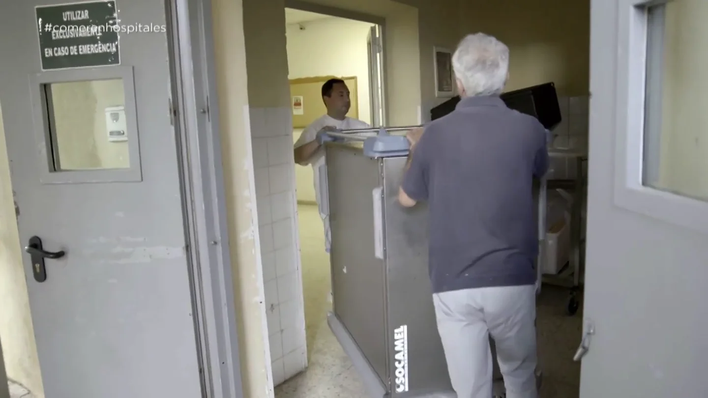 Esto es lo que pasa cuando se sirve comida a 11 kilómetros de la cocina: hasta el filete llega húmedo Esto es lo que pasa cuando se sirve comida a 11 kilómetros de la cocina: hasta el filete llega húmedo