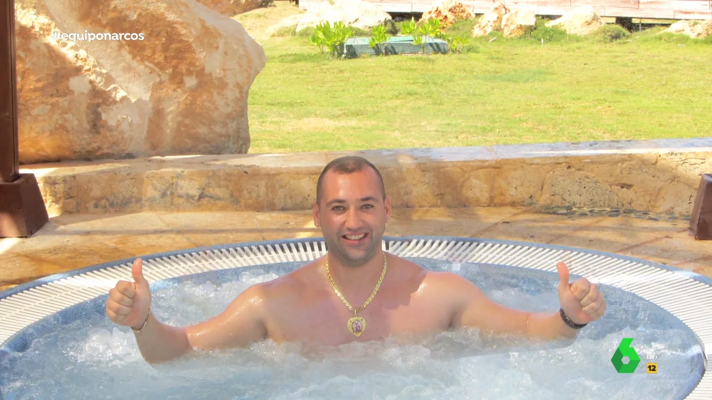 Fiestas en Ibiza, viajes al Caribe y un exclusivo Ferrari: los caprichos del mayor de 'Los Castaños' Fiestas en Ibiza, viajes al Caribe y un exclusivo Ferrari: los caprichos del mayor de 'Los Castaños'
