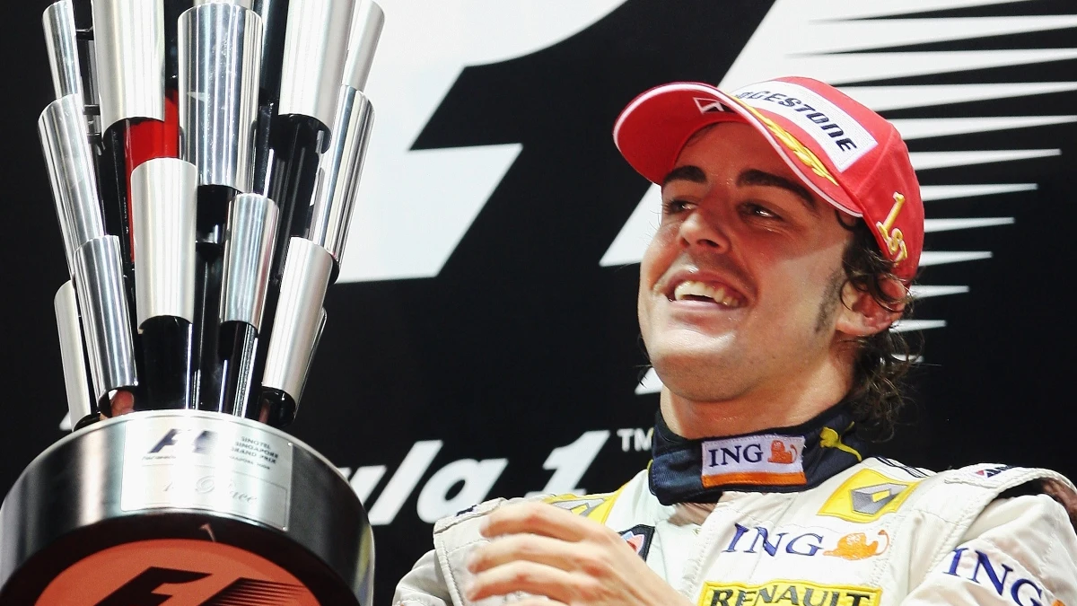 Fernando Alonso, tras ganar en Singapur 2008