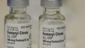 Imagen de varios frascos de fentanilo.