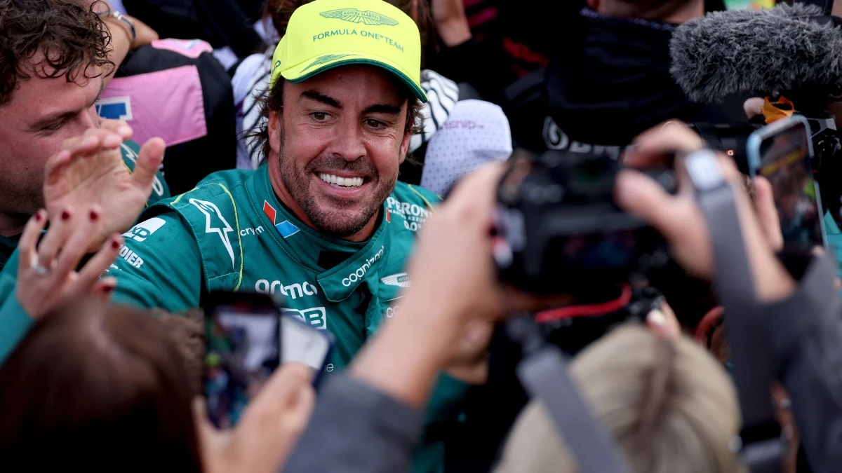 Fernando Alonso, sonriente