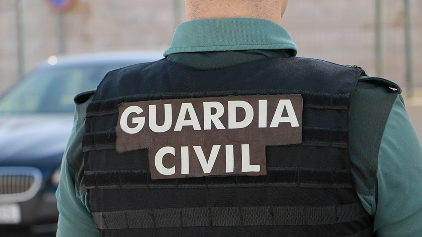 Un hombre apuñala a una pareja en una villa de Ibiza y después aparece ahogado en el mar Un hombre apuñala a una pareja en una villa de Ibiza y después aparece ahogado en el mar