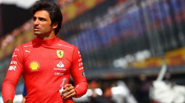 Carlos Sainz lapida a Ferrari "El podio me ha durado un segundo y mira que lo he intentado"