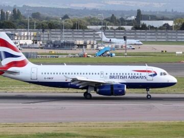 “Significant” delays at several British airports after a bug resolved in air control