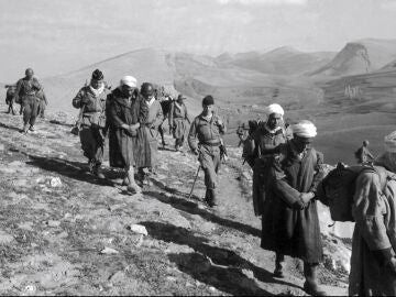 Algerinos huyendo durante la II Guerra Mundial
