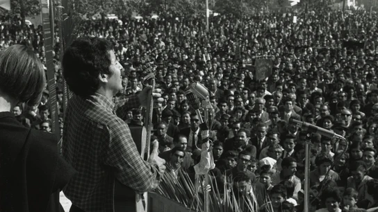 Imagen de archivo del cantautor y activista político Víctor Jara. Imagen de archivo del cantautor y activista político Víctor Jara.