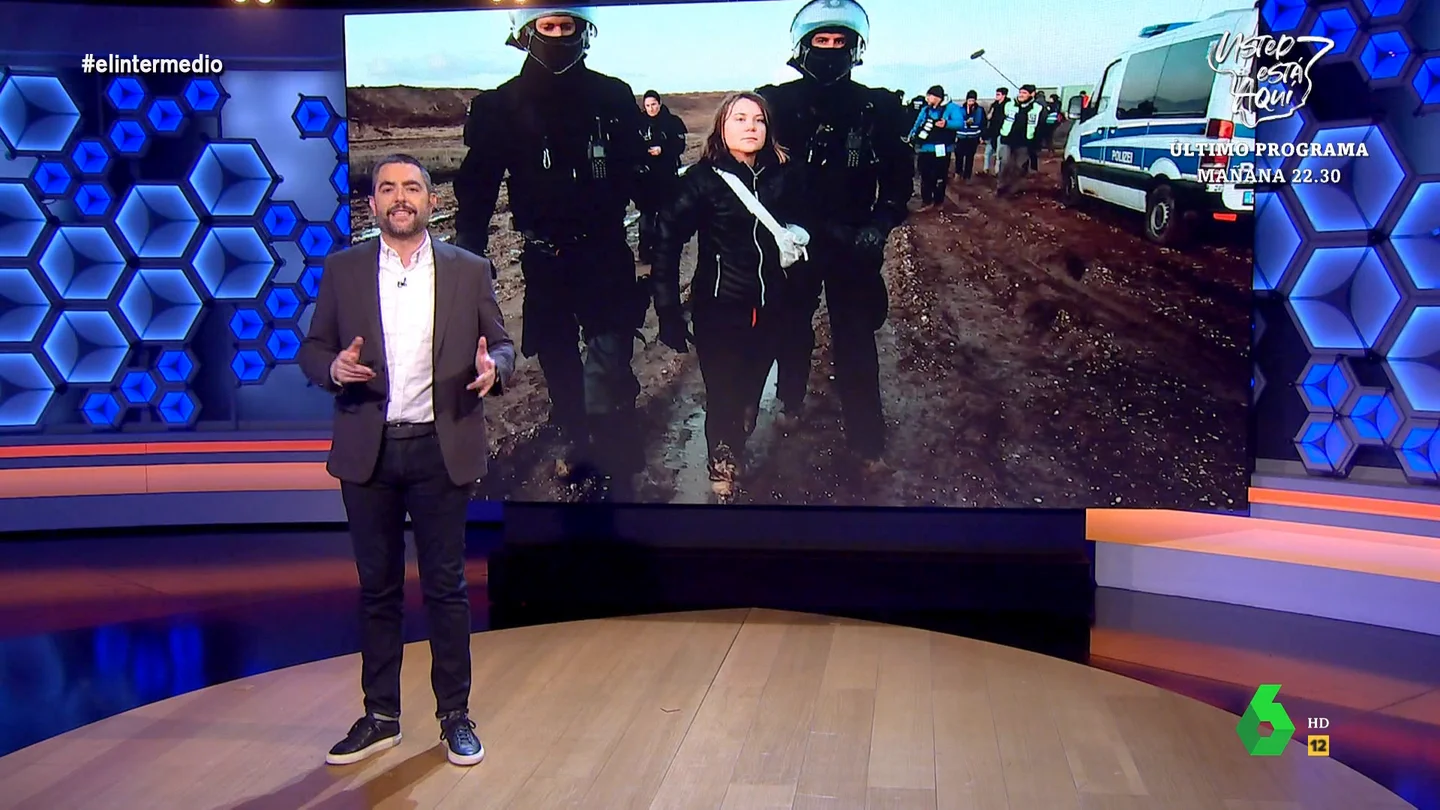 Dani Mateo, del arresto y traslado en volandas de Greta Thunberg: "No hay transporte más limpio y libre de emisiones" Dani Mateo, del arresto y traslado en volandas de Greta Thunberg: "No hay transporte más limpio y libre de emisiones"