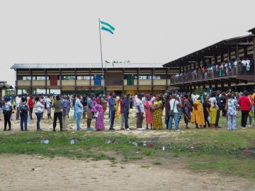 Coup in Gabon, 4 days after the elections: “We have decided to defend peace”