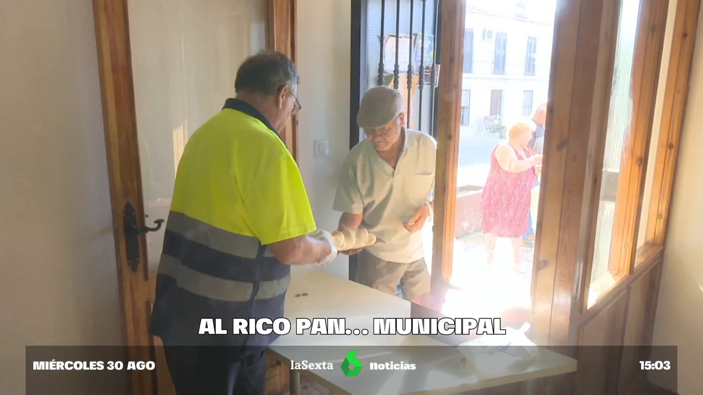 Un pueblo de Cáceres ofrece servicio de panadería al cerrar la única que había Un pueblo de Cáceres ofrece servicio de panadería al cerrar la única que había